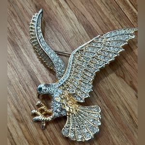 Vintage Eagle rhinestone brooch
